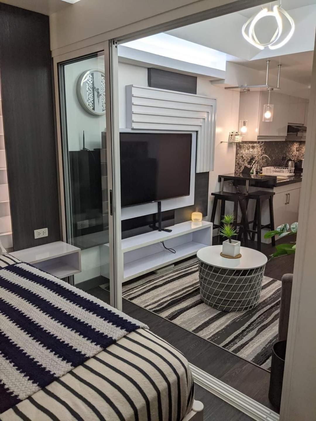 Pasig City 1 Cozy Bedroom In Lumiere Residences מראה חיצוני תמונה